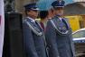 Drewniane pałki i życzenia dla lwóweckich policjantów