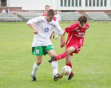 Lotnik ograny przez juniorów Karkonoszy