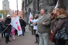 Protest pod kamiennogórskim Ratuszem