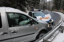 Ambulans wypadł z trasy na krajowej trójce