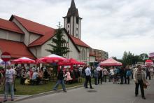 Parafianie: festyn zmienia wizerunek kościoła