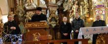 Dzielili się życzeniami, opłatkiem i... barszczem