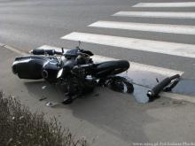 Motocyklista w szpitalu po zderzeniu