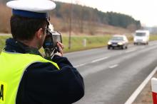 Policjanci dyscyplinowali pieszych i kierowców