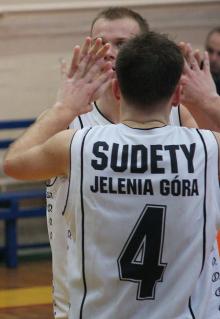 Ostatni mecz Sudetów - play - outy coraz bliżej