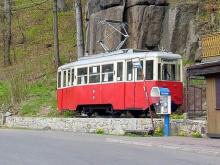 Wandale zniszczyli zabytkowy tramwaj w Podgórzynie
